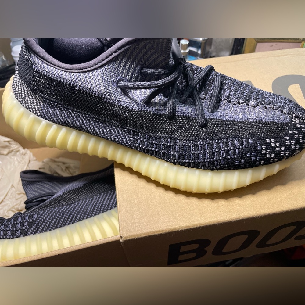 Yeezy Boost 350 V2